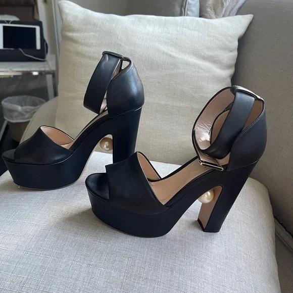 Nicholas kirkwood leather platform sandals with the signature pearl. - Picture 5 of 9